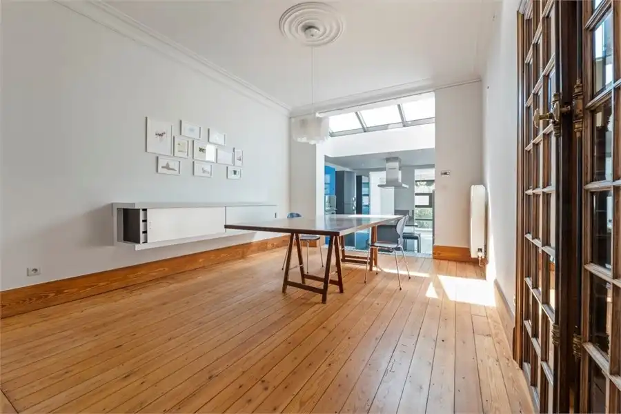 PRACHTIG HERENHUIS MET VEEL CHARME IN HET CENTRUM VAN SINT-TRUIDEN foto 15