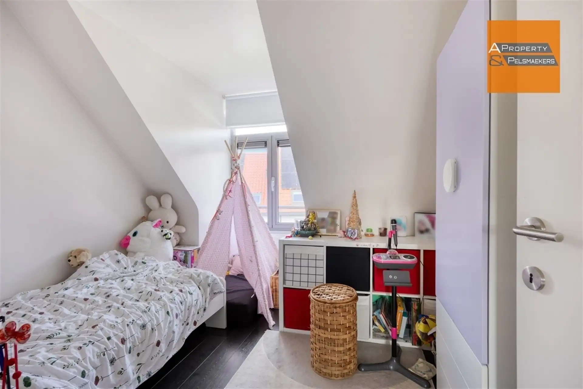 Instapklaar duplex-appartement met groen uitzicht in het centrum van Ottenburg foto 14