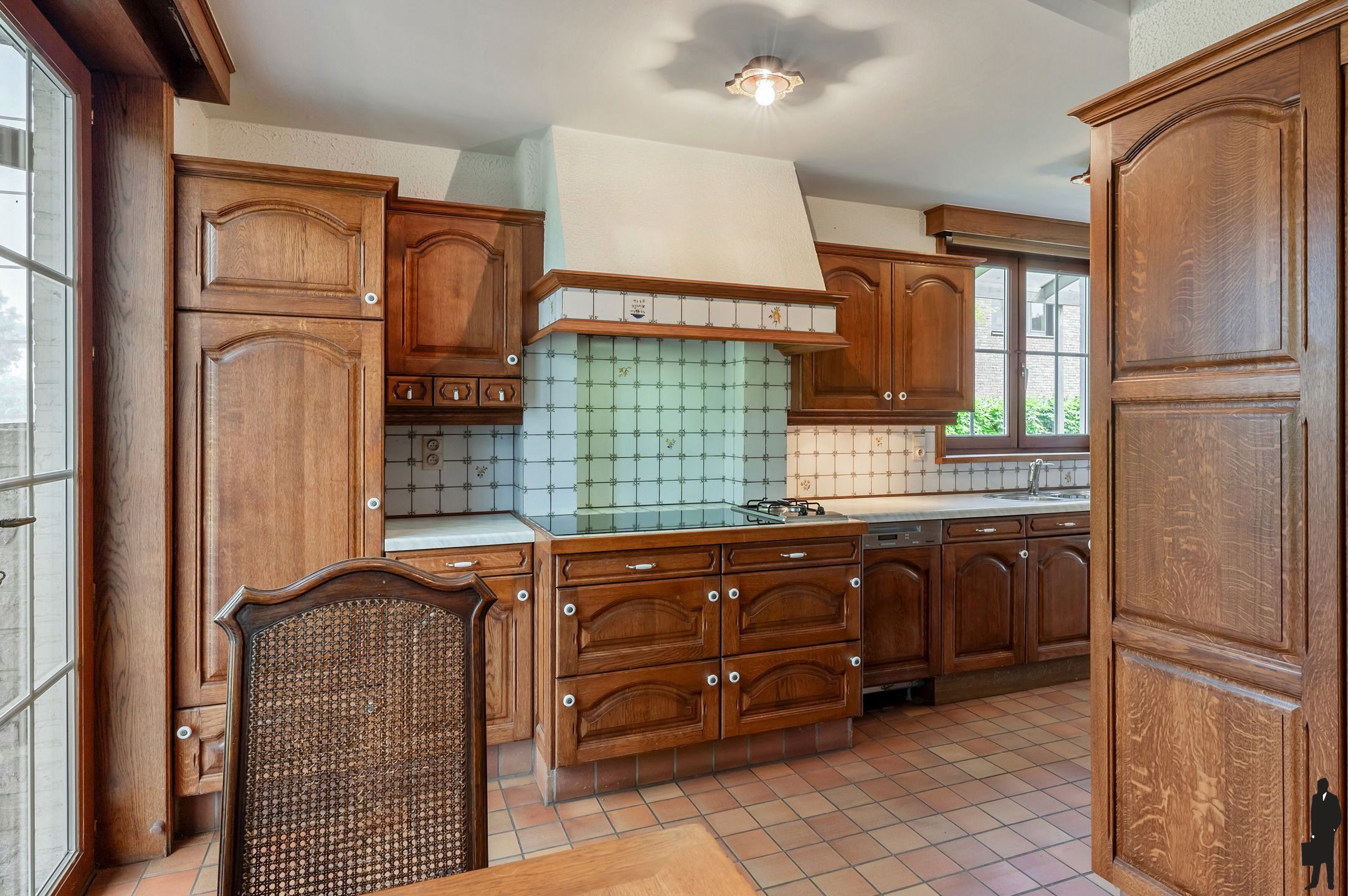 Uitzonderlijk gelegen villa nabij groen op grond van 2.785m² foto 12