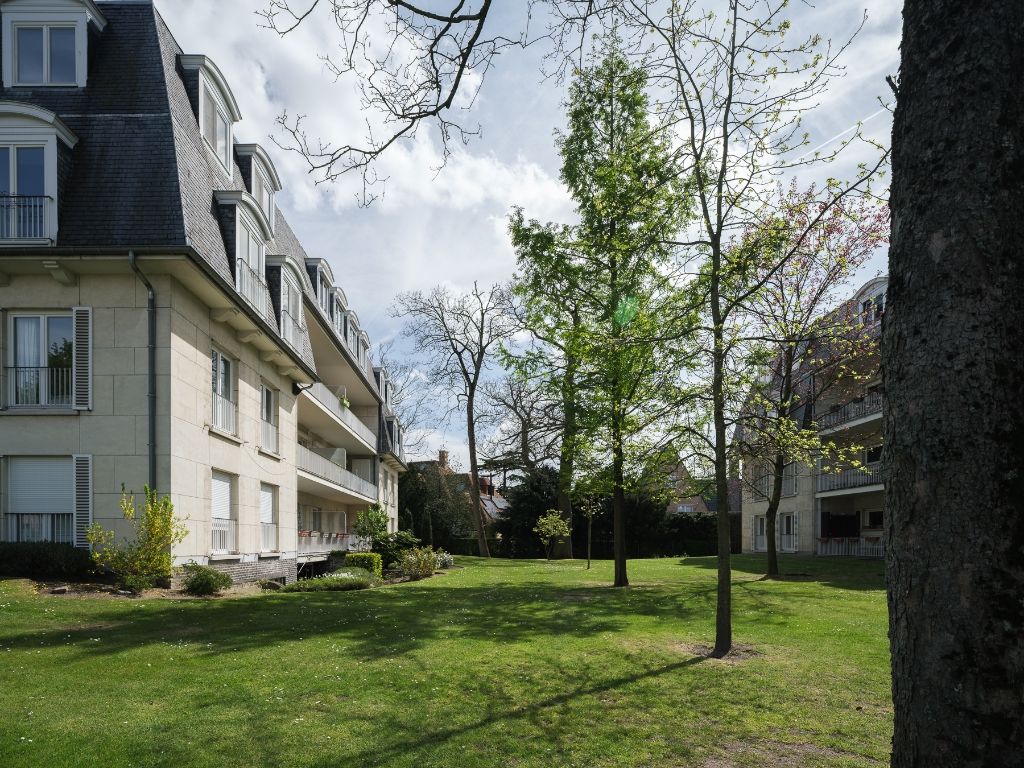 Hoofdfoto van de publicatie: Ruim appartement of kantoorruimte met karakter, licht en een uitstekende ligging