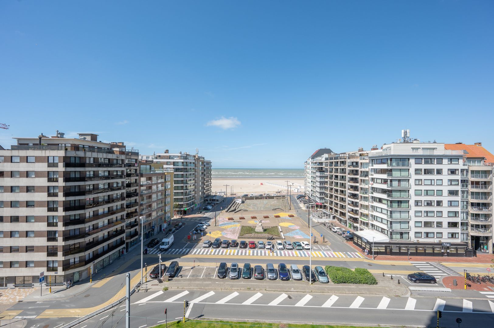 Prachtig appartement in de Heldentoren met zicht op zee foto 20