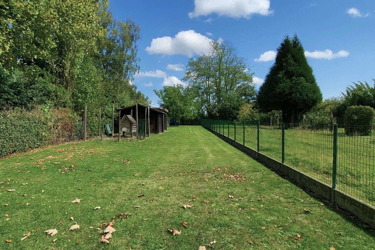 Charmante instapklare woning op 976m² met 3 slaapkamers, leefveranda en mooie grote tuin!  foto 27