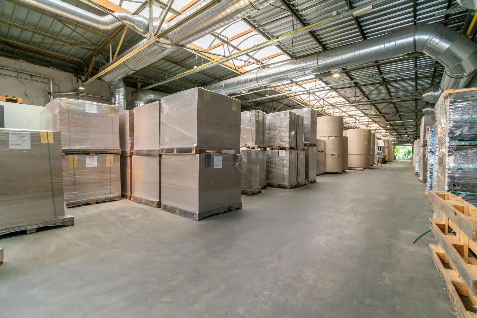 ZEER RUIME LOODS (3000m²) + WONING/BUREEL ! foto 14