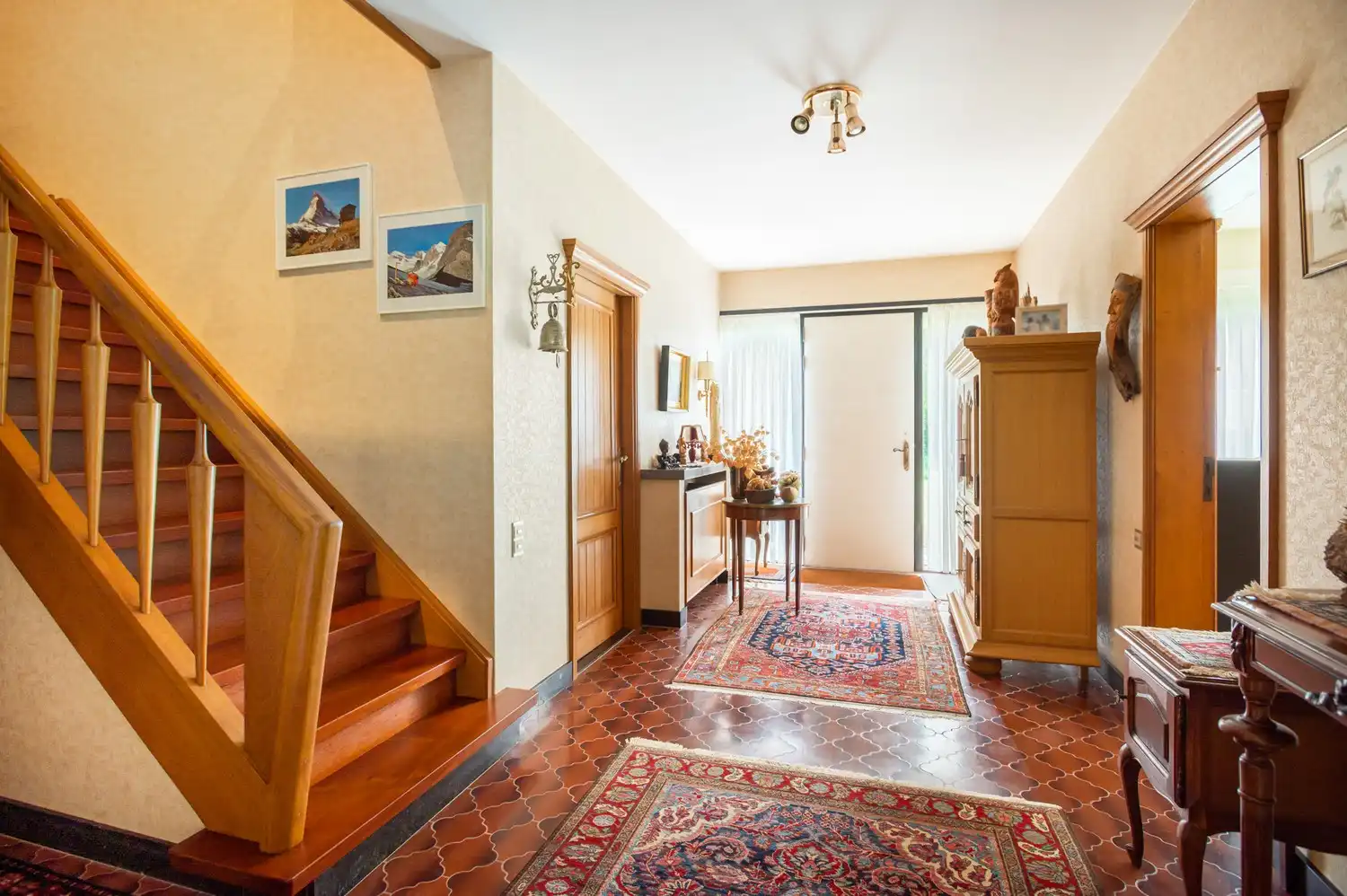 Ruime woning met 4 slaapkamers op een riant perceel te Schoten! foto 3