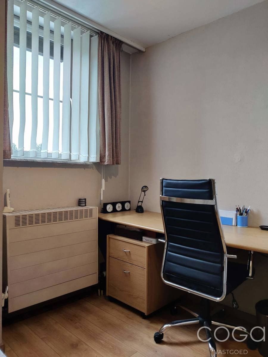 Woning met 4 slaapkamers, garage en tuin foto 16