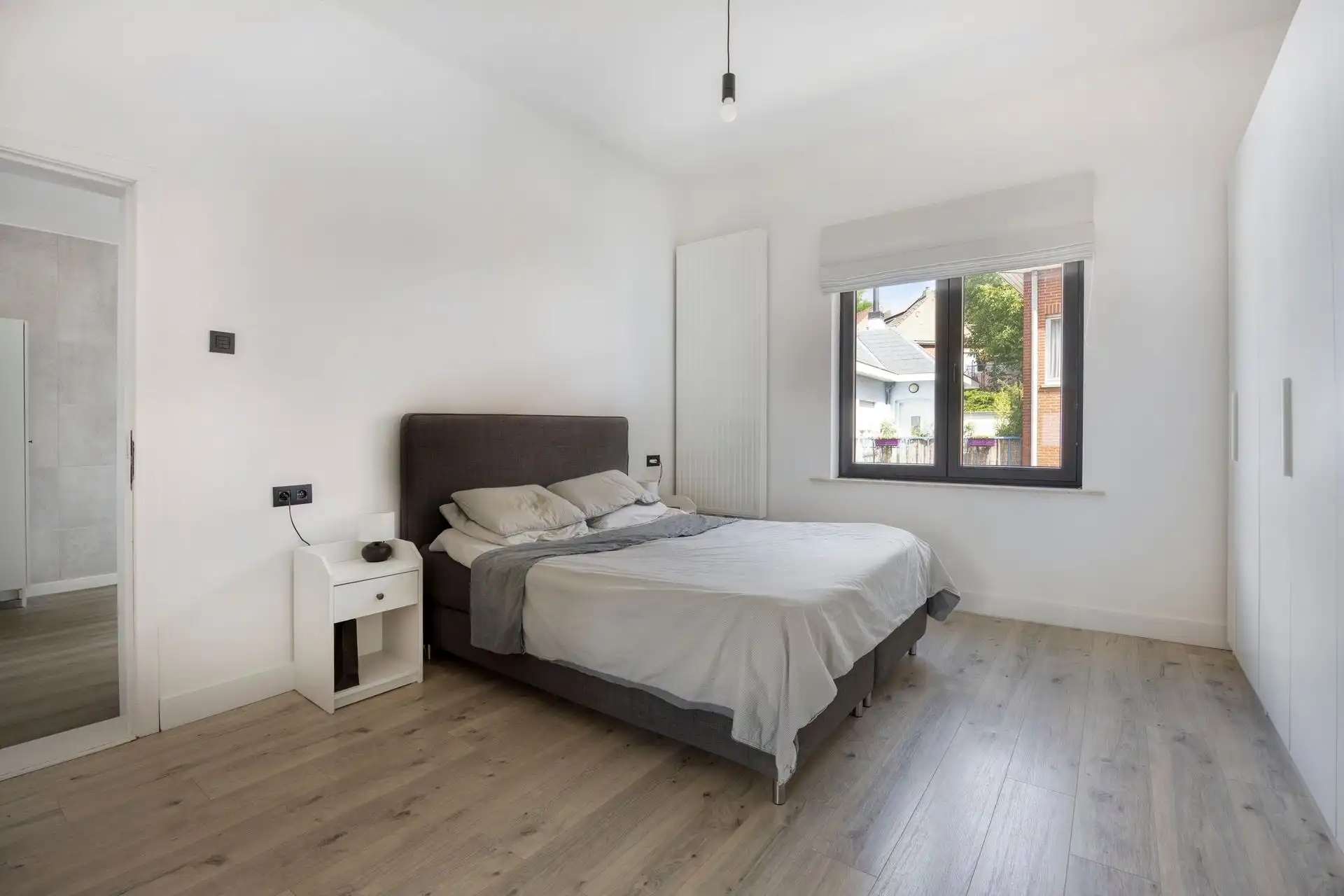Volledig gerenoveerde 3-gevel in centrum foto 14