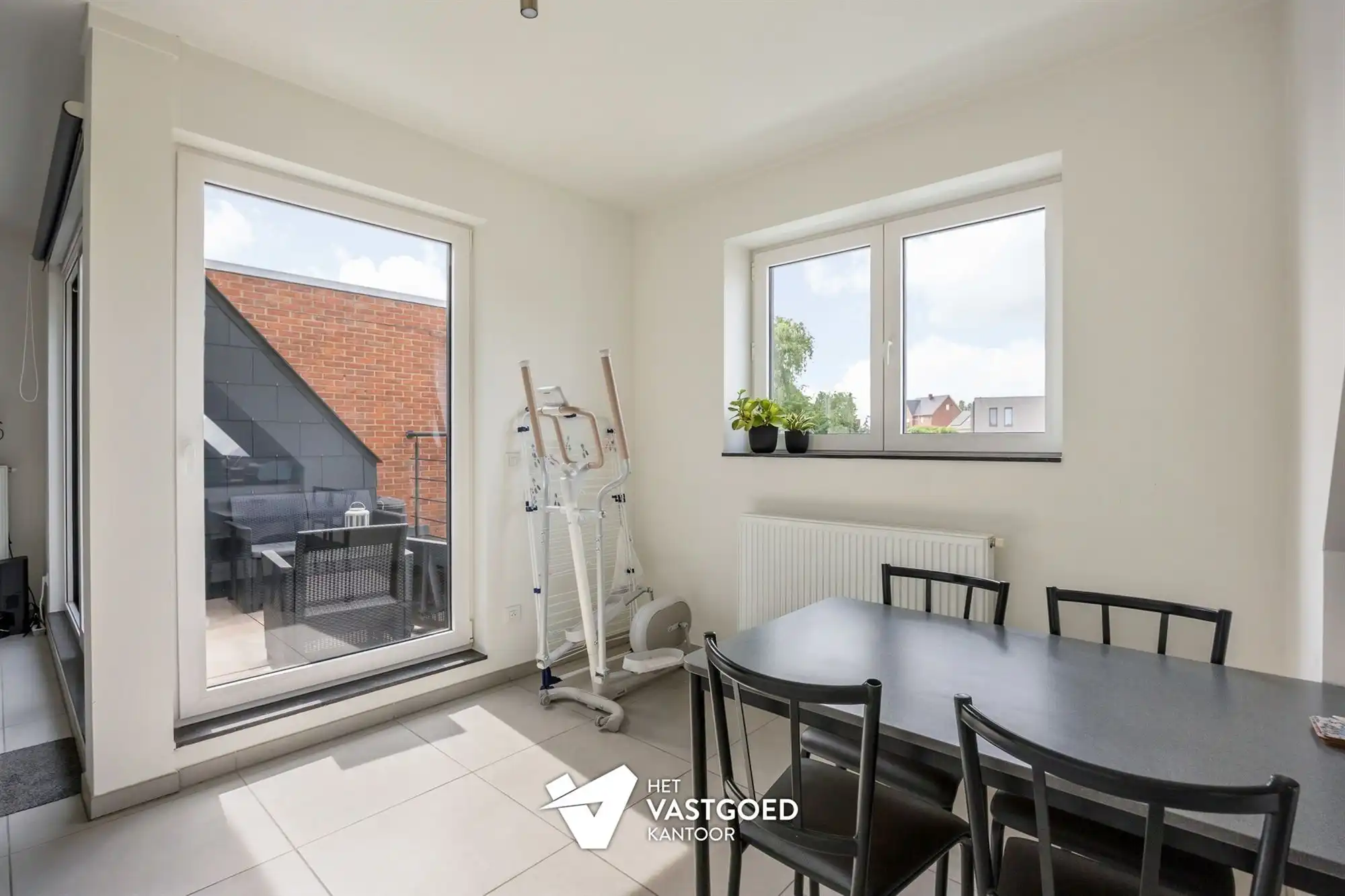 LEUK APPARTEMENT MET 1 SLAAPKAMER EN LEUK TERRAS OP TOPLOCATIE TE TESSENDERLO CENTRUM foto 13