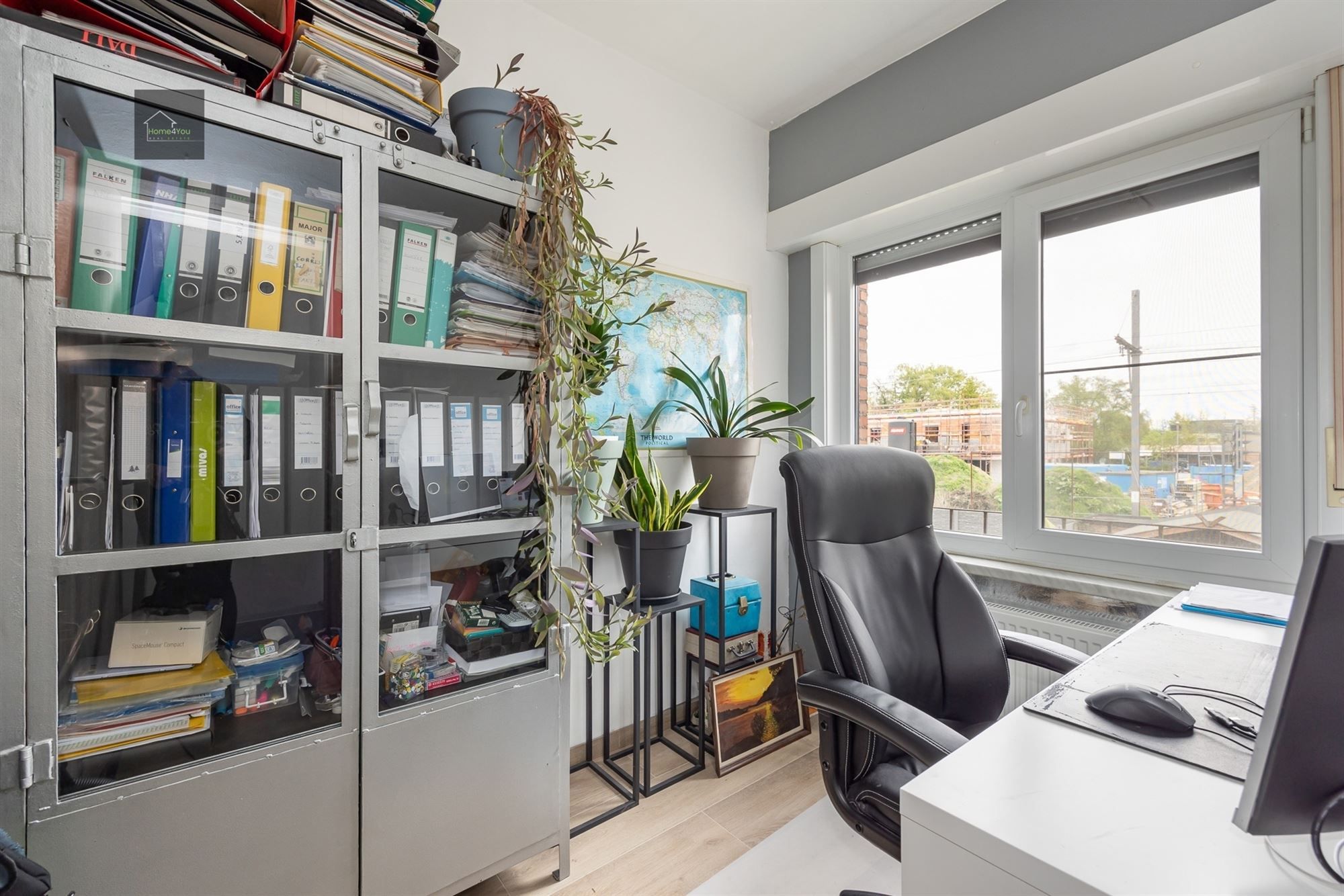 HOB met 4 slaapkamers en 2 badkamers foto 15
