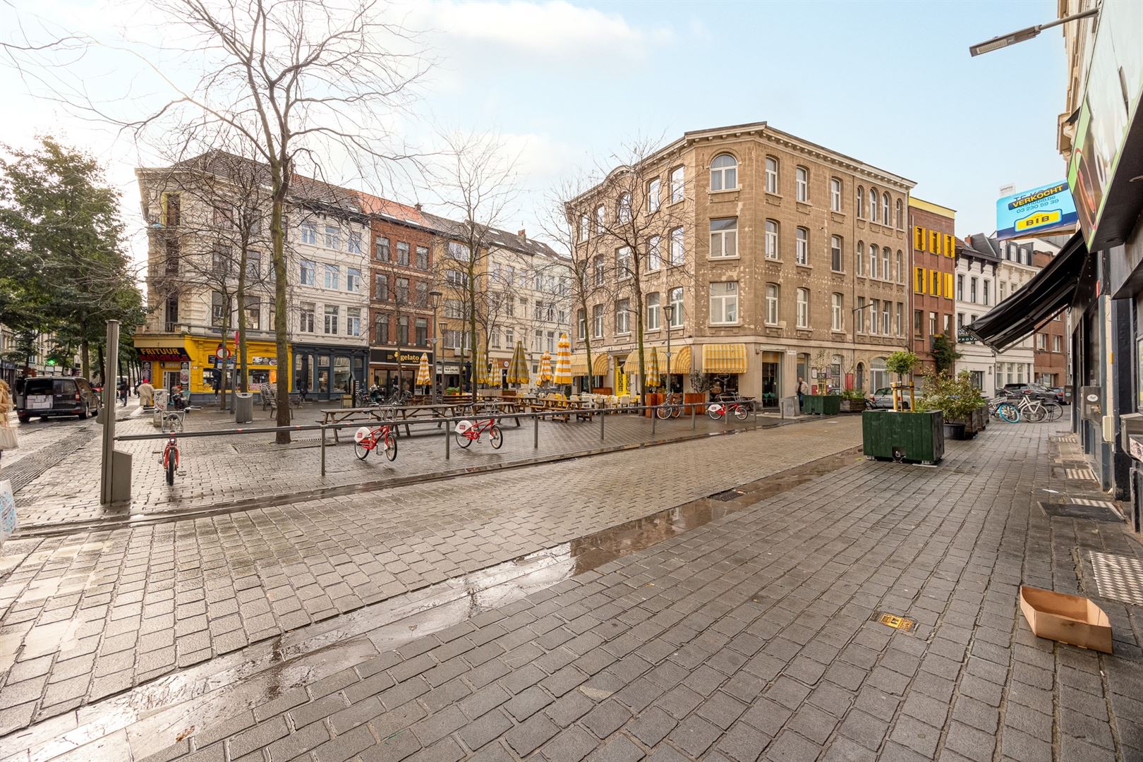 Gelijkvloers appartement met koer in hartje Stad foto 18