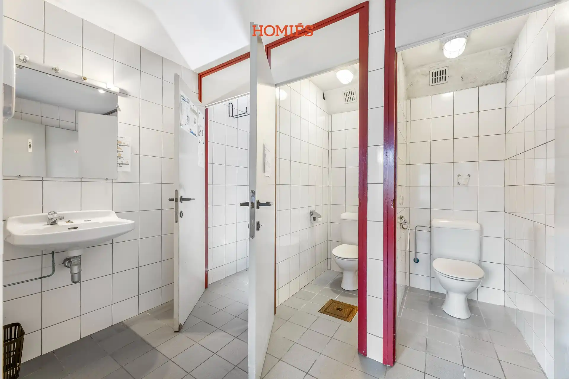 Veelzijdig handelspand met 9 parkeerplaatsen op toplocatie foto 15