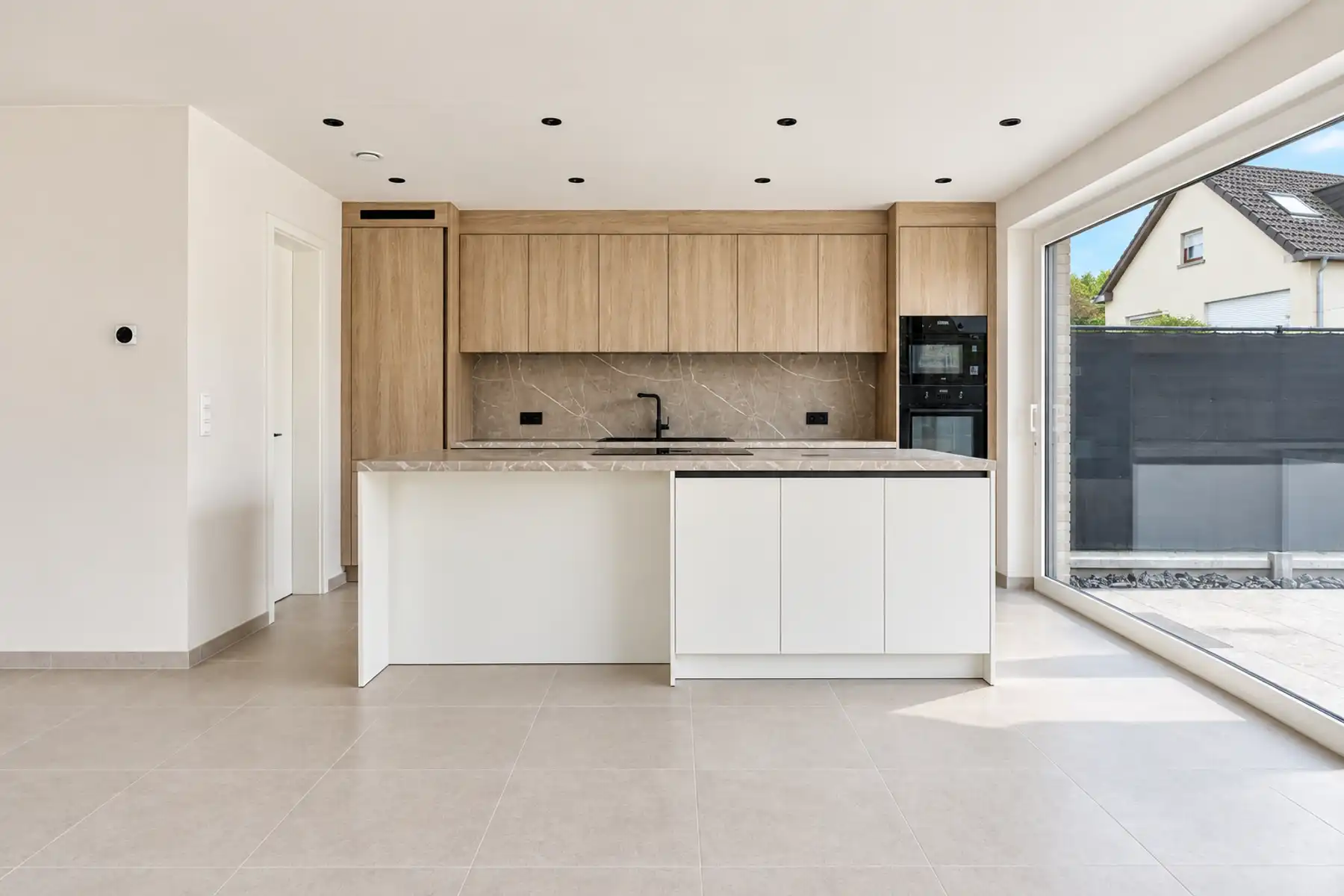 Energiezuinige ruime nieuwbouww met 4 slaapkamers en tuin foto 7