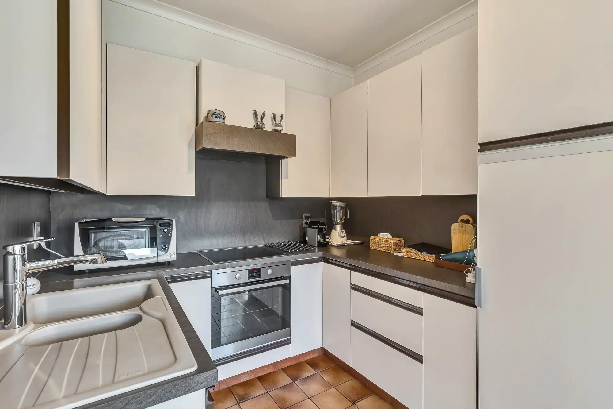 Gezellige woning met grote tuin in Deinze foto 6