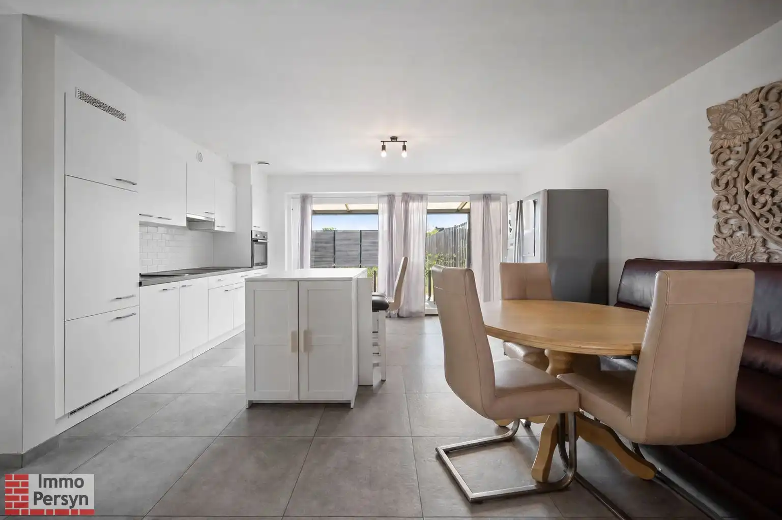 Energiezuinige recente gezinswoning  met 3 slaapkamers, garage en tuin te Leopoldsburg foto 3