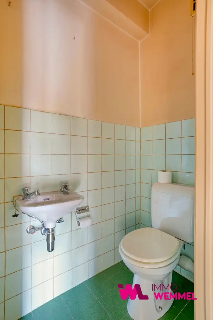 Rustig gelegen appartement met 2 terrassen, 2 slaapkamers, lift en kelder. Goed onderhouden gebouw, te renoveren naar eigen smaak. Optionele garage (€ 30.000).  foto 13