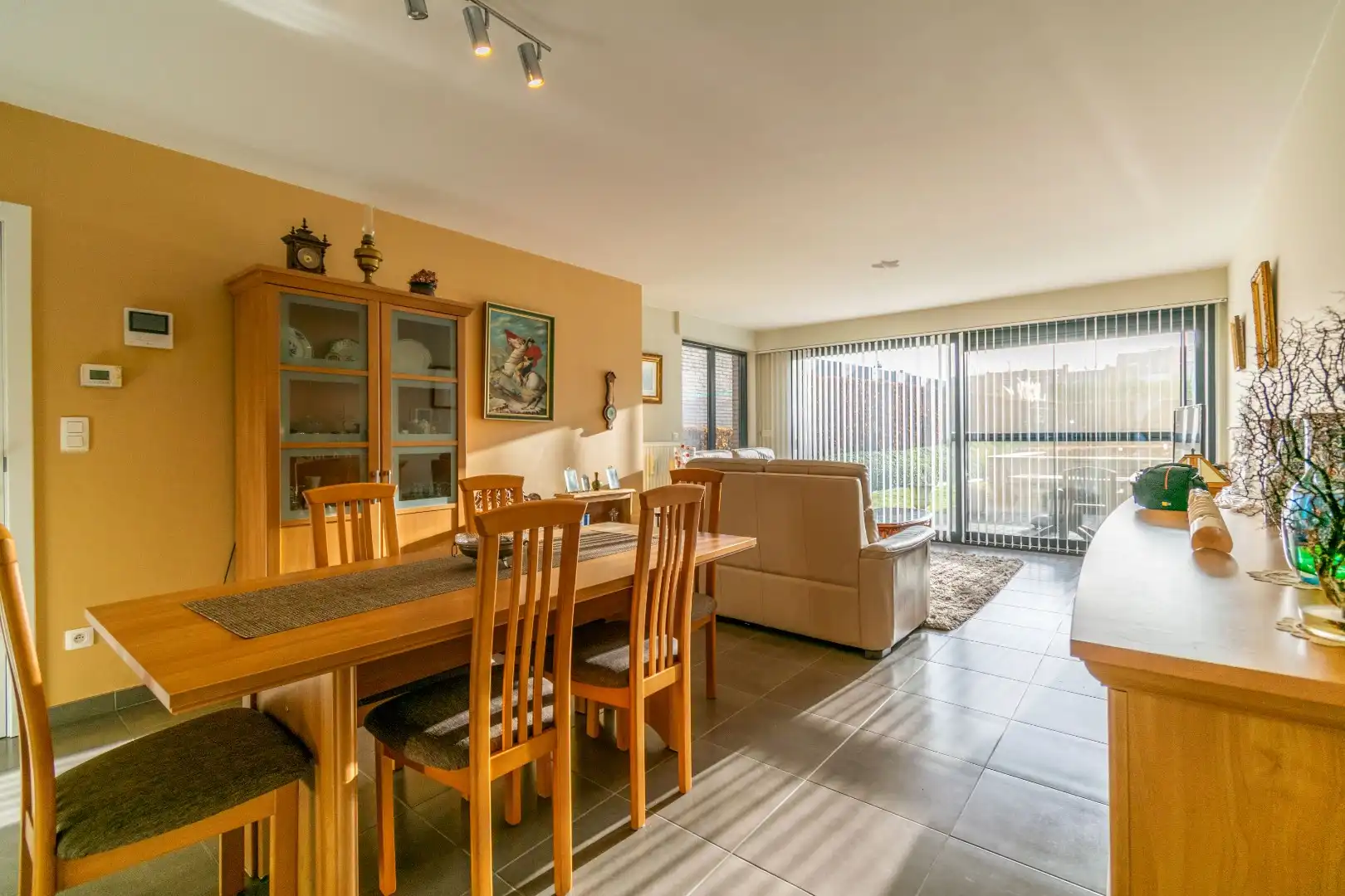 INSTAPKLAAR APPARTEMENT MET 3 SLAAPKAMERS + TUIN ! foto 11