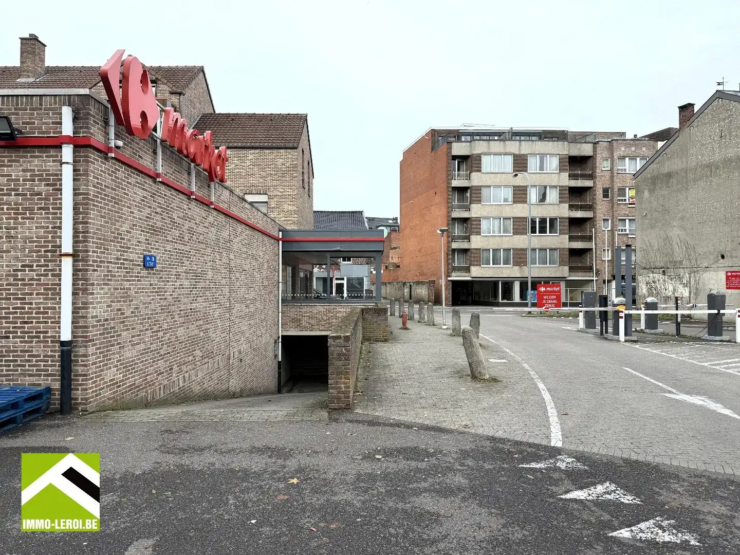Garage te koop aan het stadscentrum van Tongeren foto 2