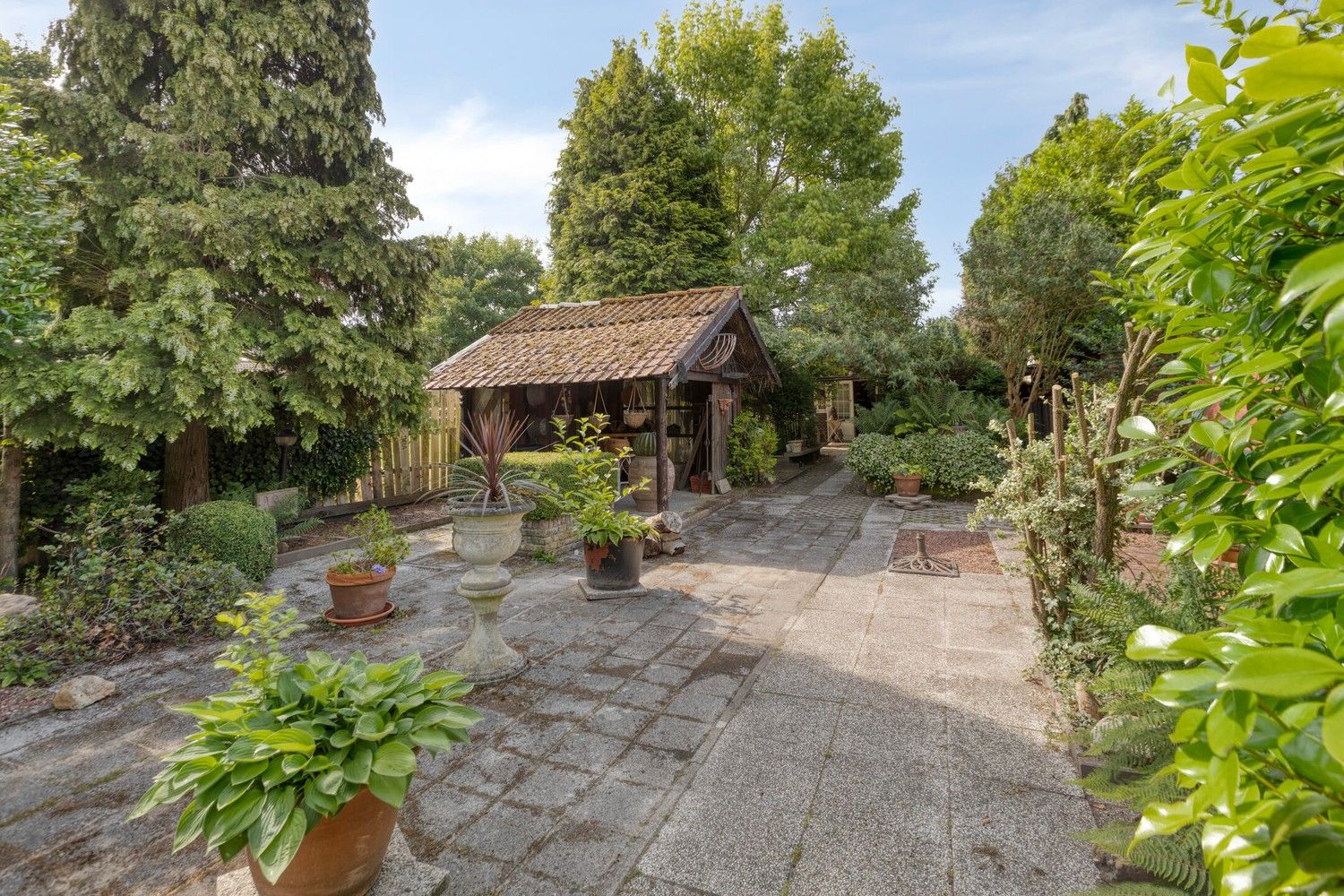 Karaktervolle woning op ruim perceel in Neerharen/Lanaken foto 42