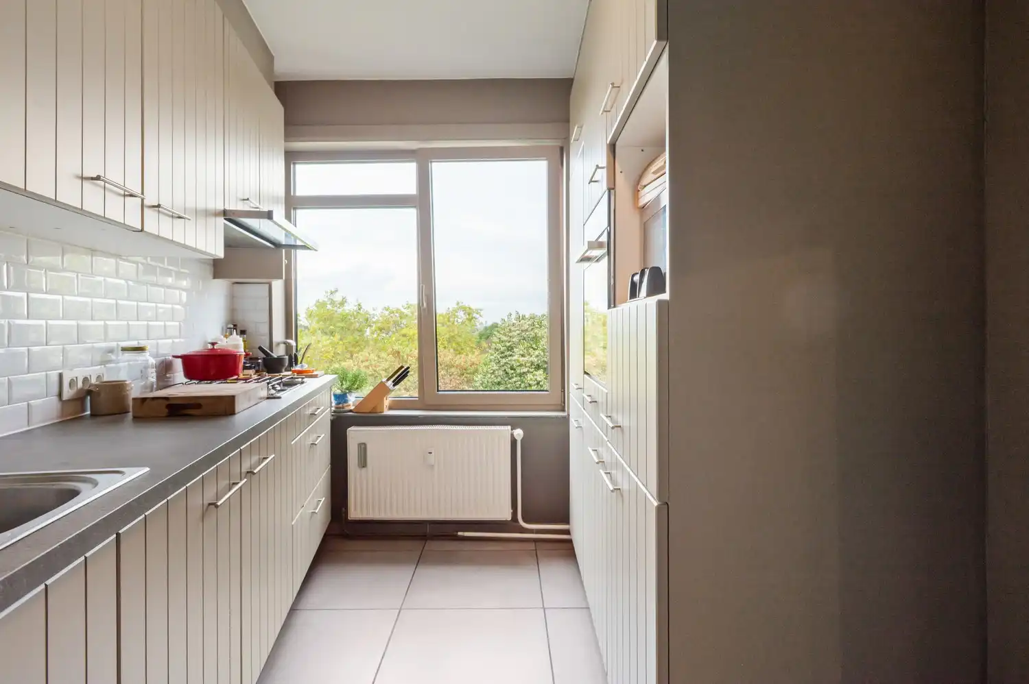 Ruim appartement met 3 slaapkamers en panoramisch parkzicht te Berchem foto 4