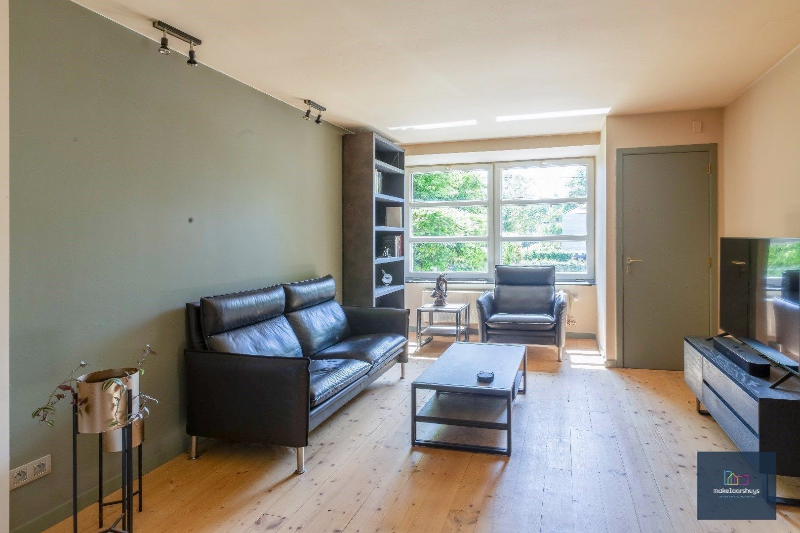 Halfopen bebouwing met tuin nabij centrum Destelbergen foto 4