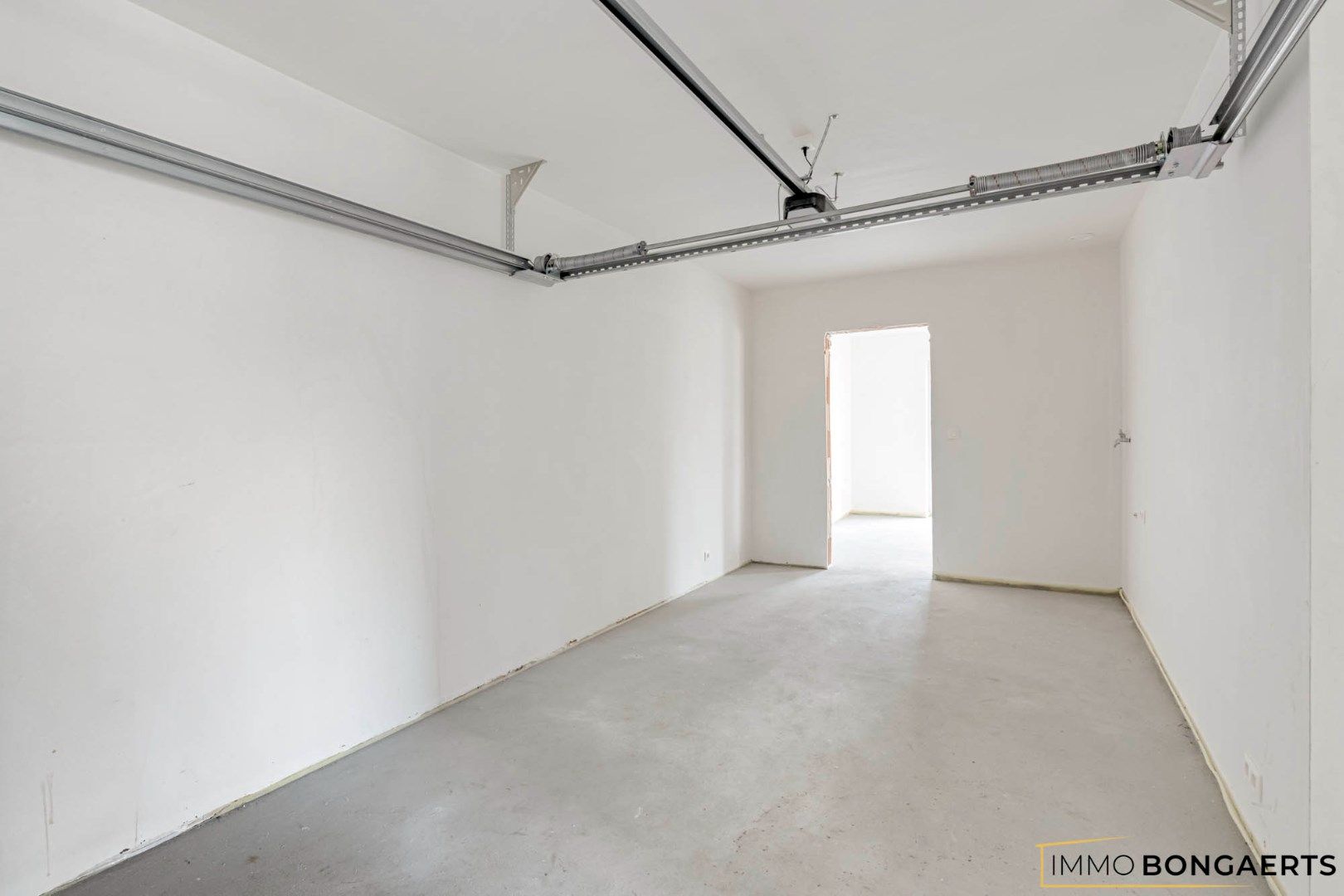 Moderne woning met drie slaapkamers  foto 6