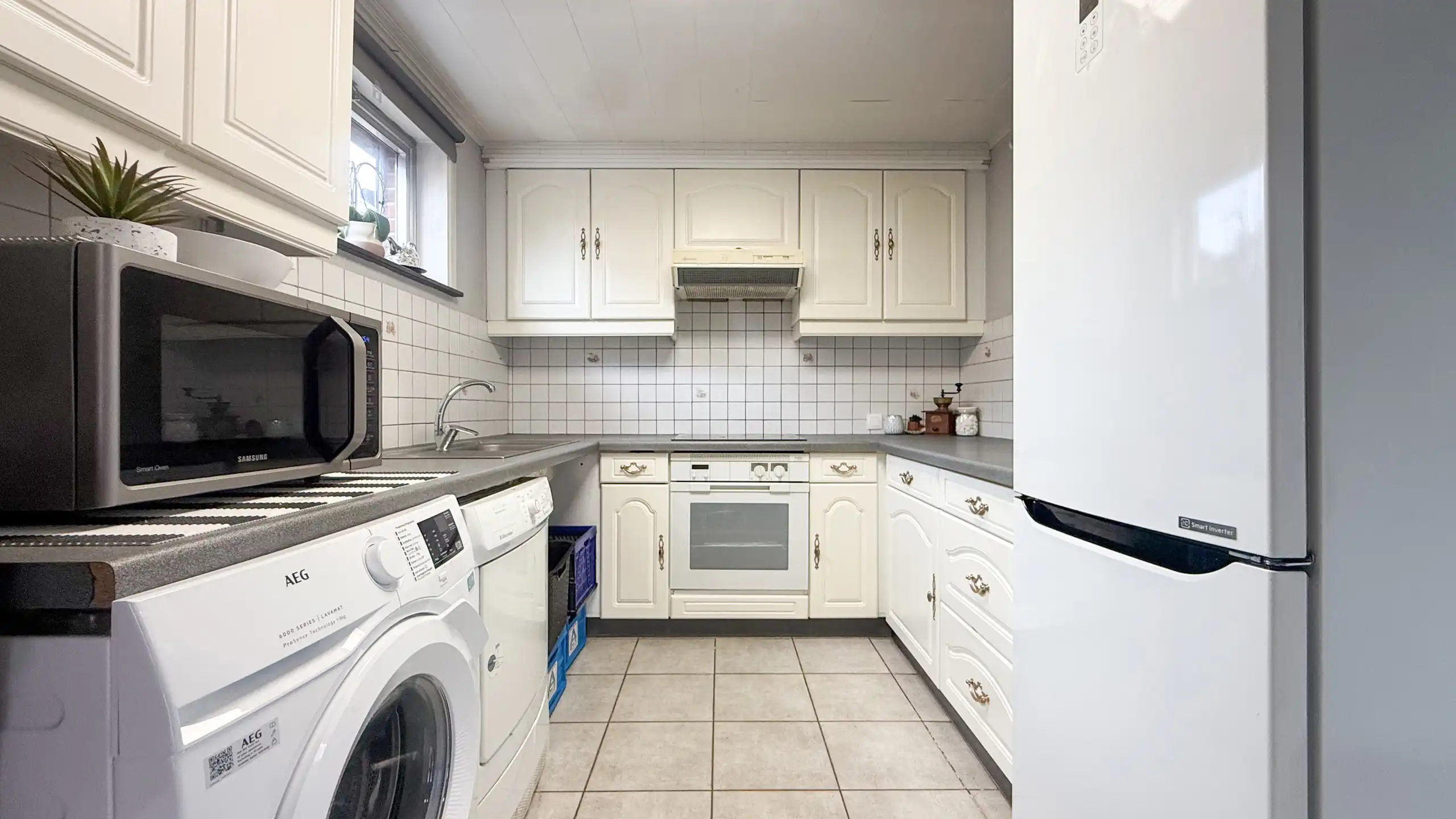 Instapklare woning met 3 slaapkamers op toplocatie! foto 15