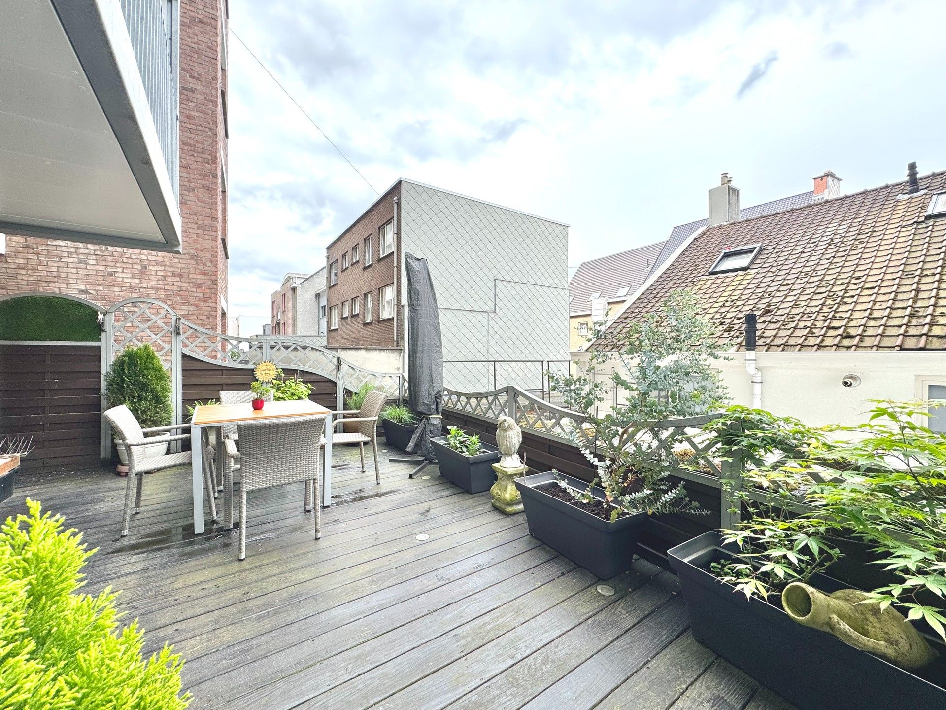 APPARTEMENT MET GROOT ZONNETERRAS & PARKING - 112 M² foto 2