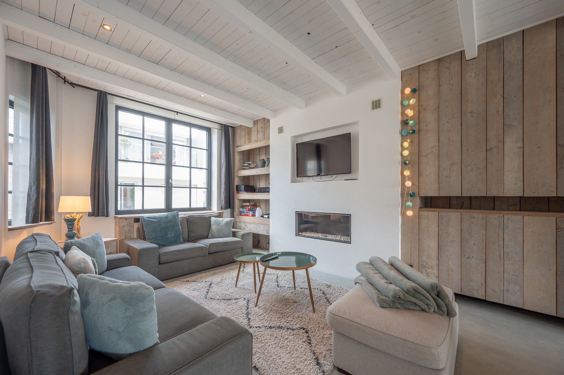 Gemeubeld: recente gezellige woning met 3 slaapkamers in het oude Knokke! foto 2
