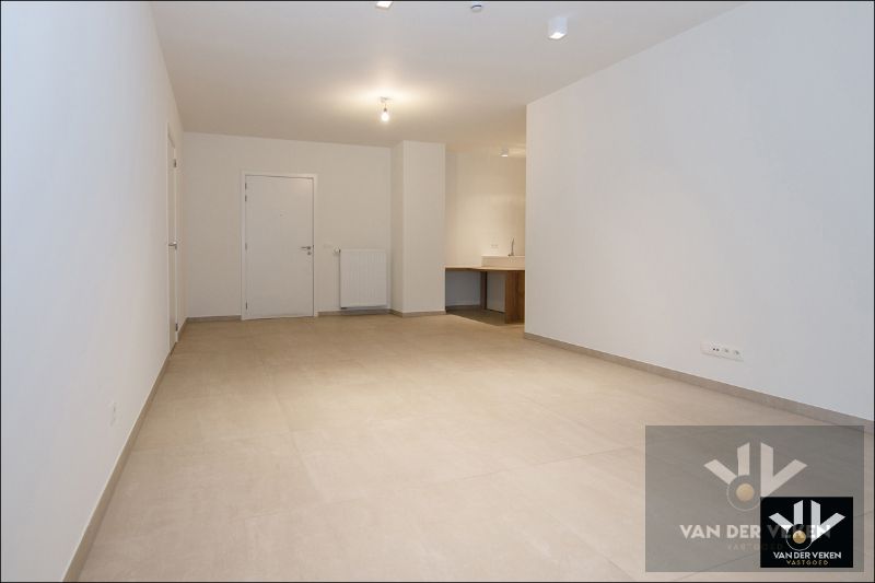 RECENT 2-SLPK SERVICEFLAT IN HET HART VAN HASSELT MET GUNSTIG RENDEMENT foto 5