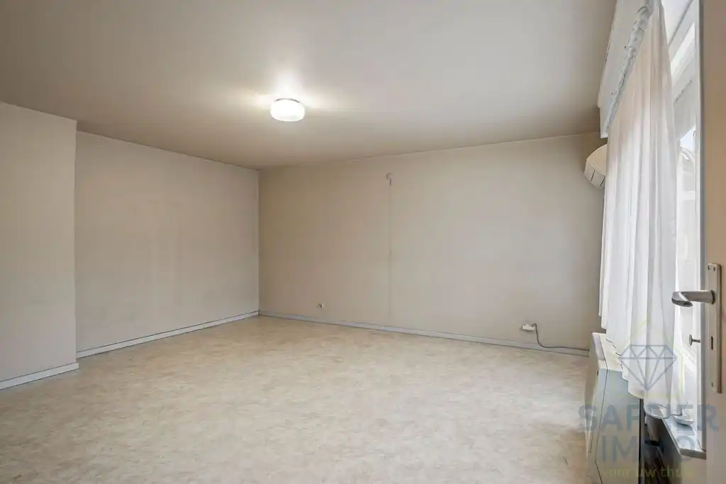 Unieke bel-etage woning in rustige buurt nabij het centrum van Izegem foto 21