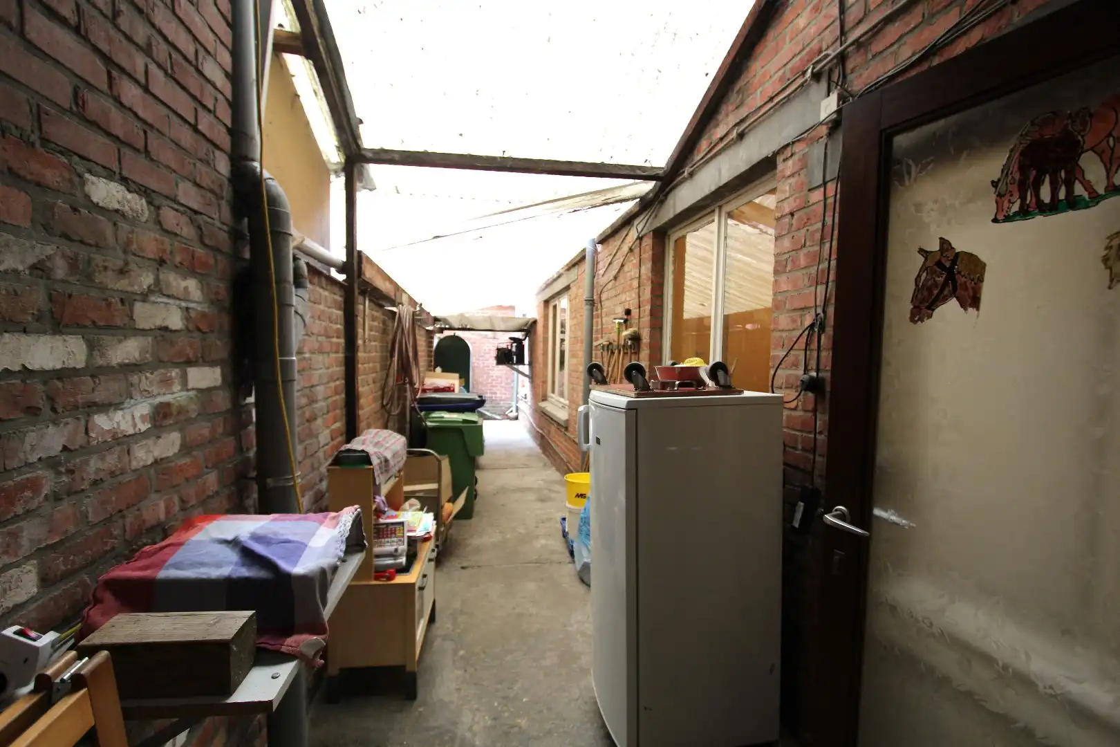 HANDELSPAND - TOP GELEGEN IN HET CENTRUM foto 8