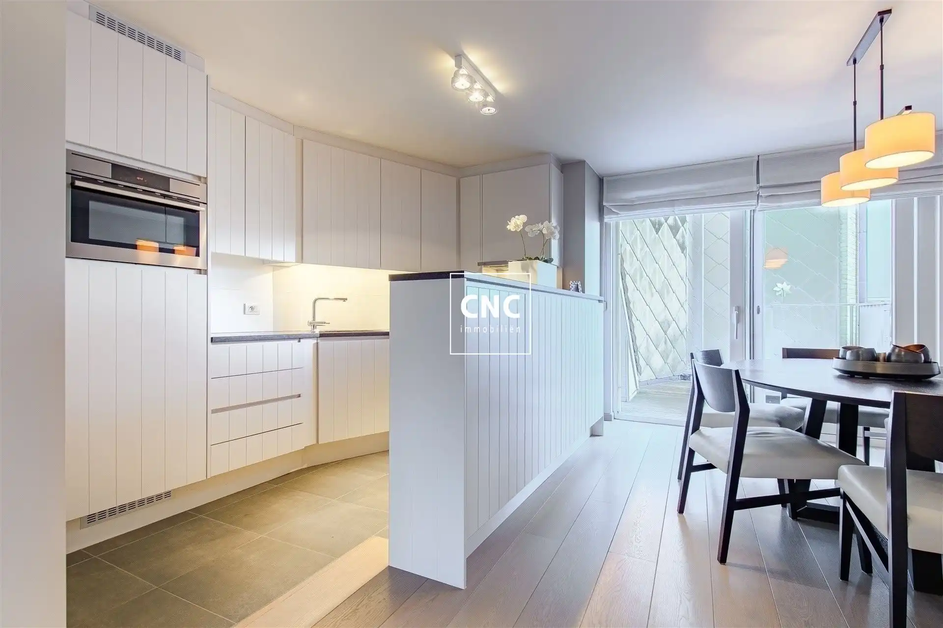 Duplex-appartement met zonneterras op toplocatie in Knokke foto 7