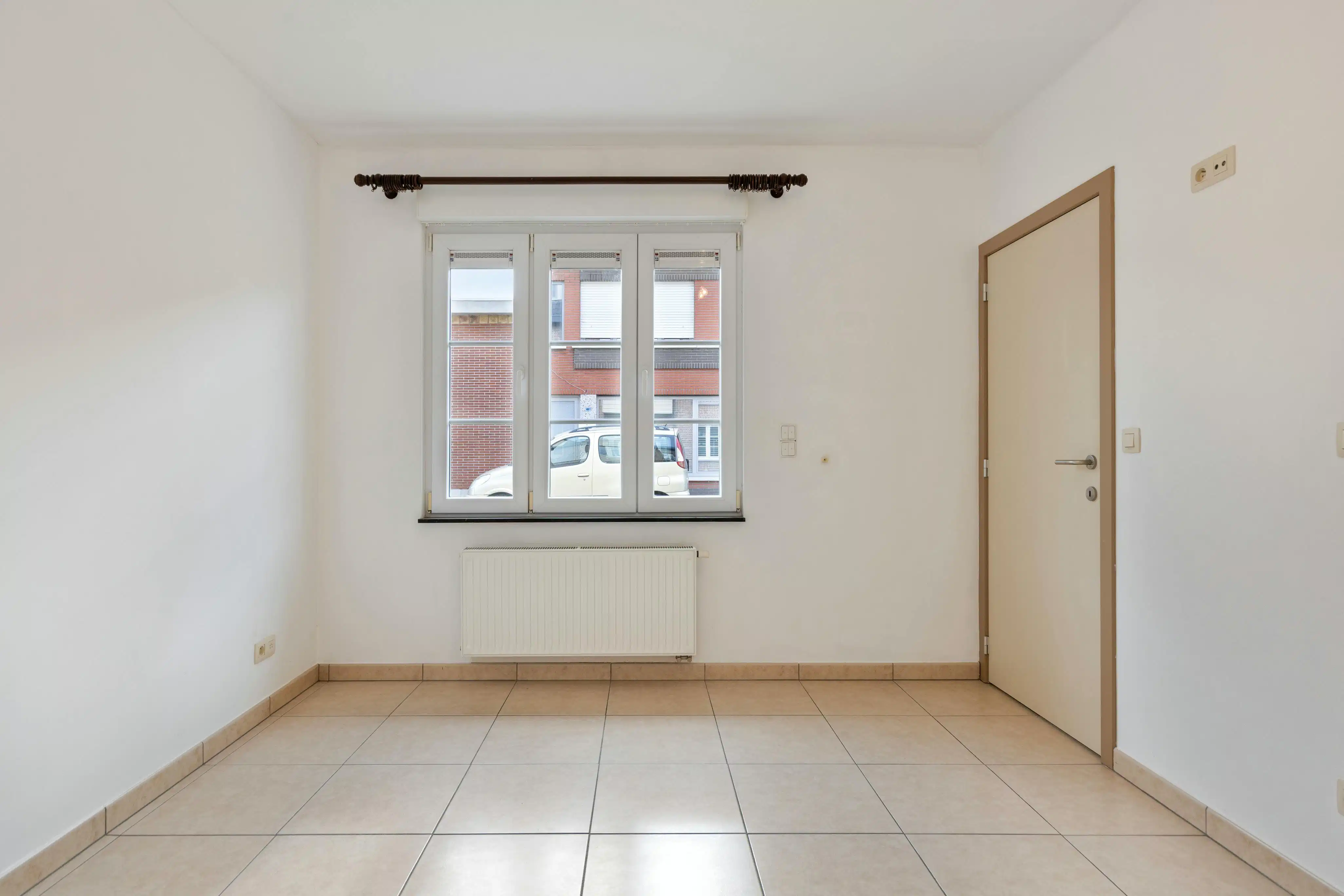 Instapklaar gelijkvloers app met terras en autostaanplaats! foto 11