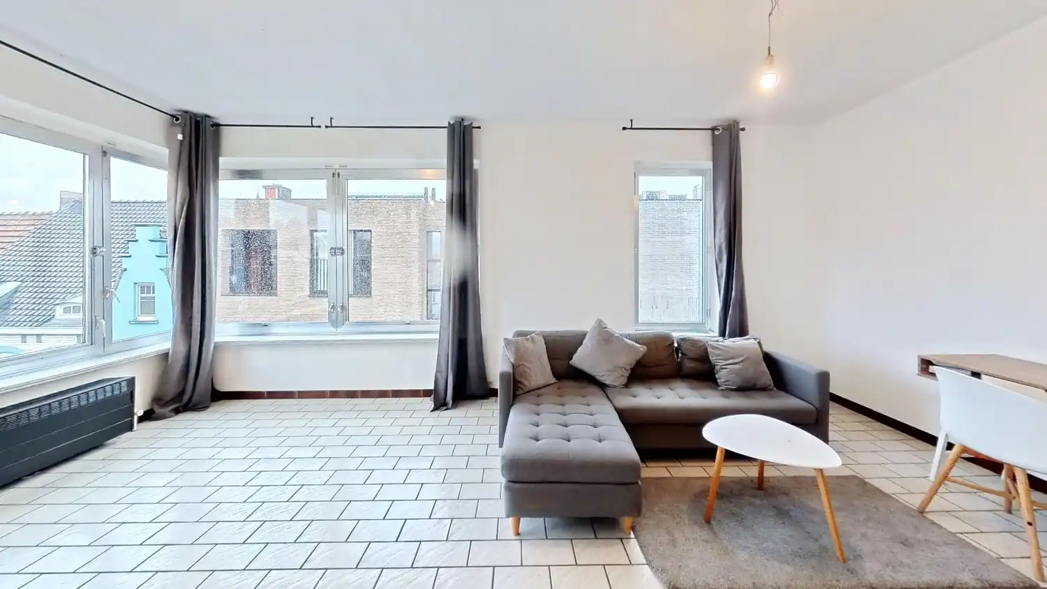 Centraal gelegen appartement met 2 slaapkamers! foto 5
