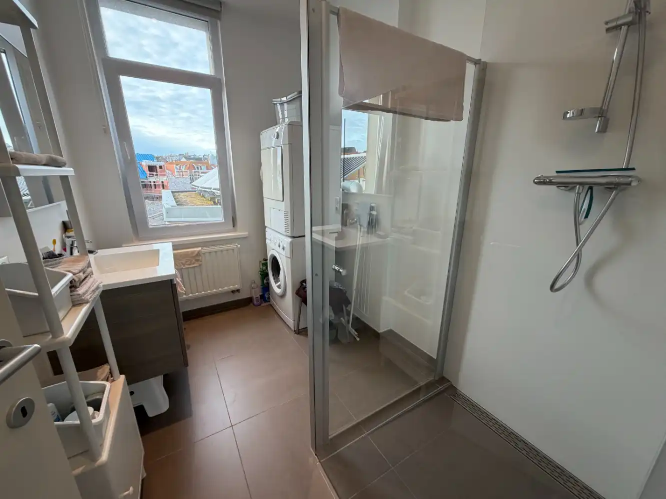 Mooi instapklaar appartement met één slaapkamer. Gelegen op het derde verdiep in een rustig gebouw zonder lift. foto 6