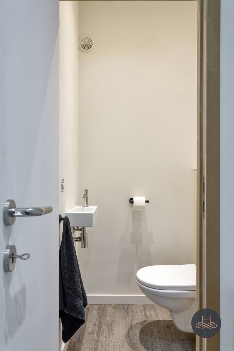 Riante woning met 6 slaapkamers en veel parkeergelegenheid foto 41