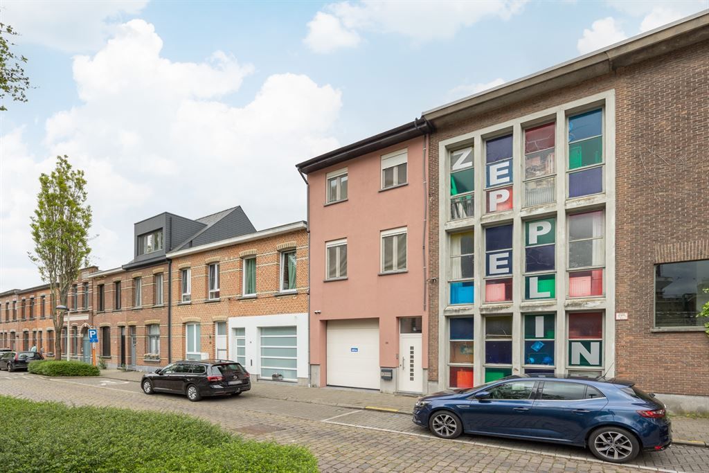 Energiezuinig gerenoveerde woning met garage foto 27