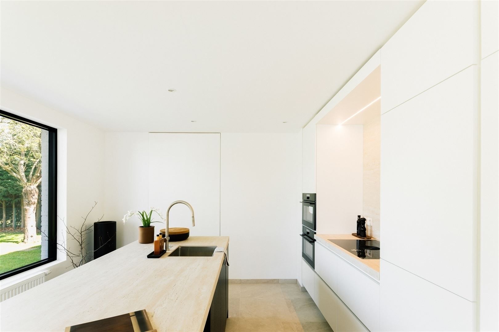 Exclusieve charmevilla op 800m², gerenoveerd, 4 slpk 3 bk  foto 13