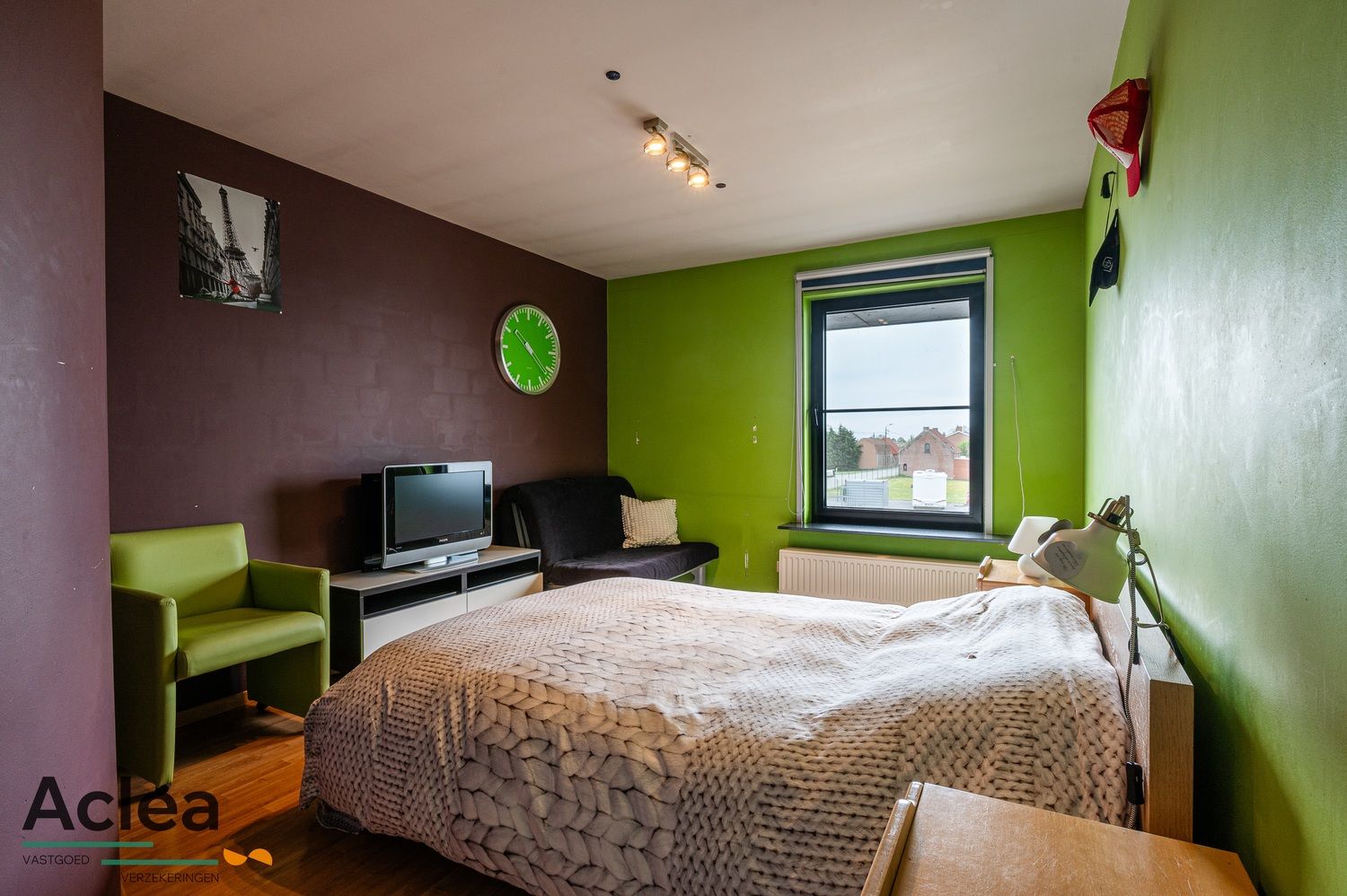 Moderne instapklare villa met zwembad en poolhouse foto 24