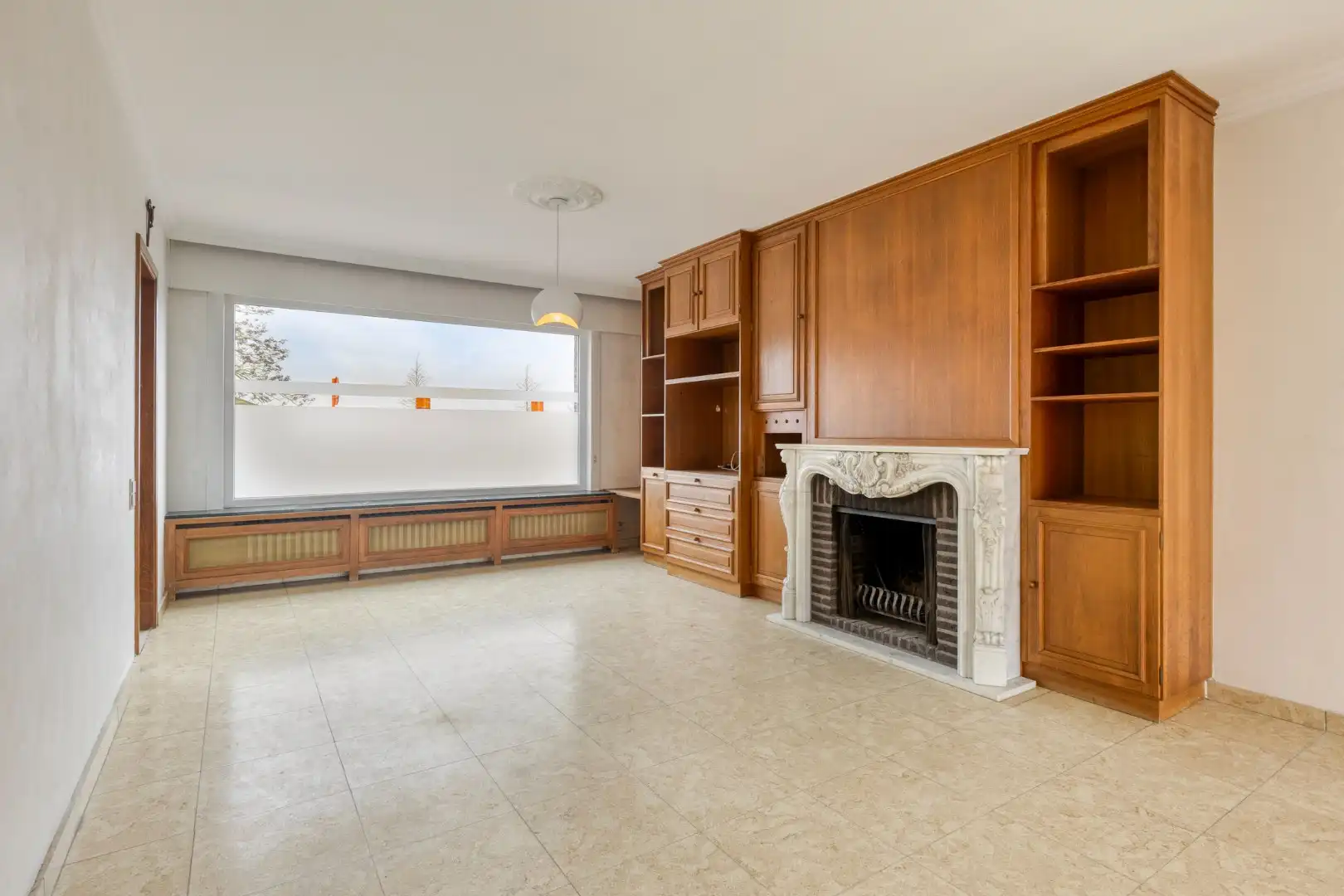 Kloeke woning met tuin en grote garage! foto 4