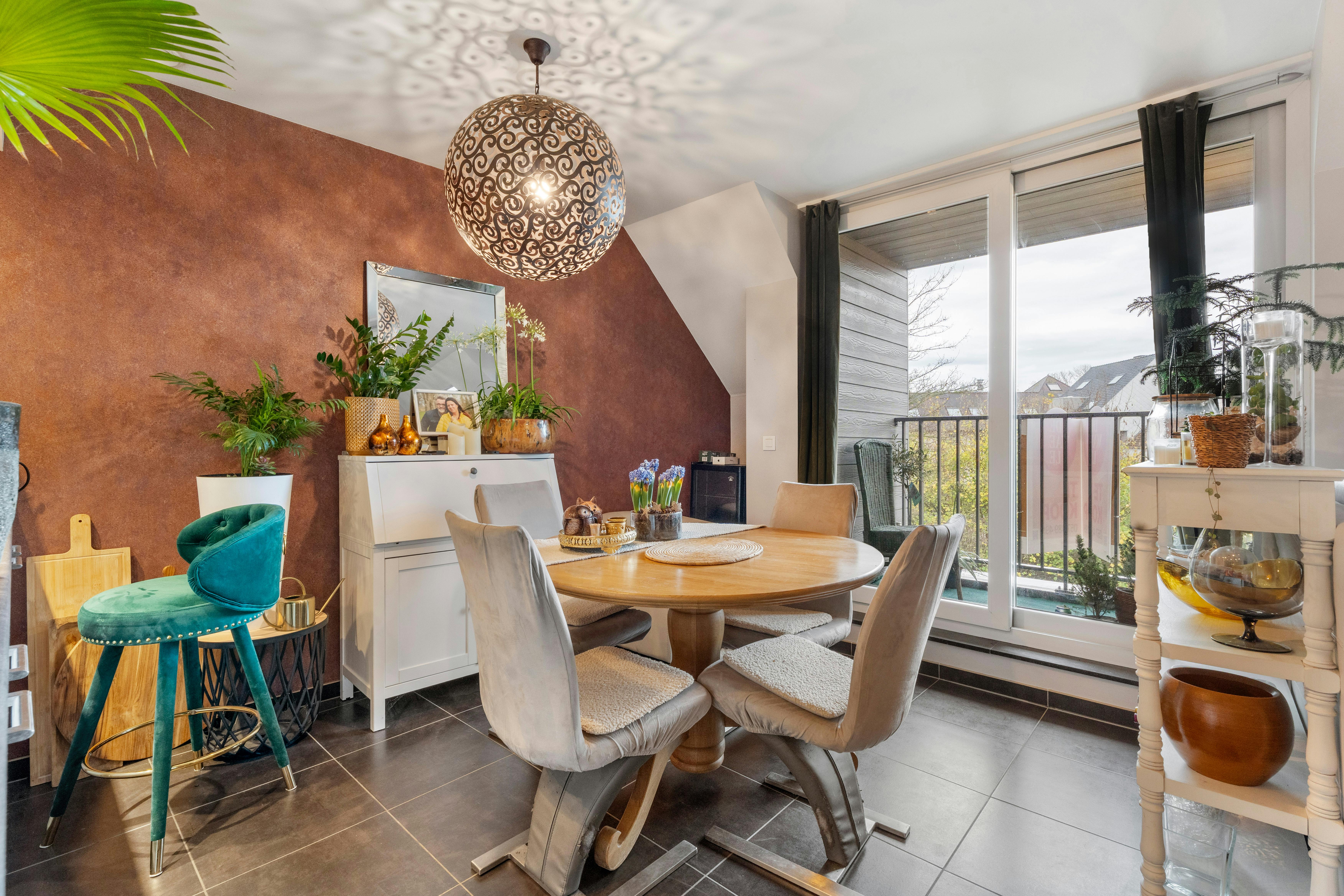 Instapklaar appartement met garage in centrum Ieper  foto 5