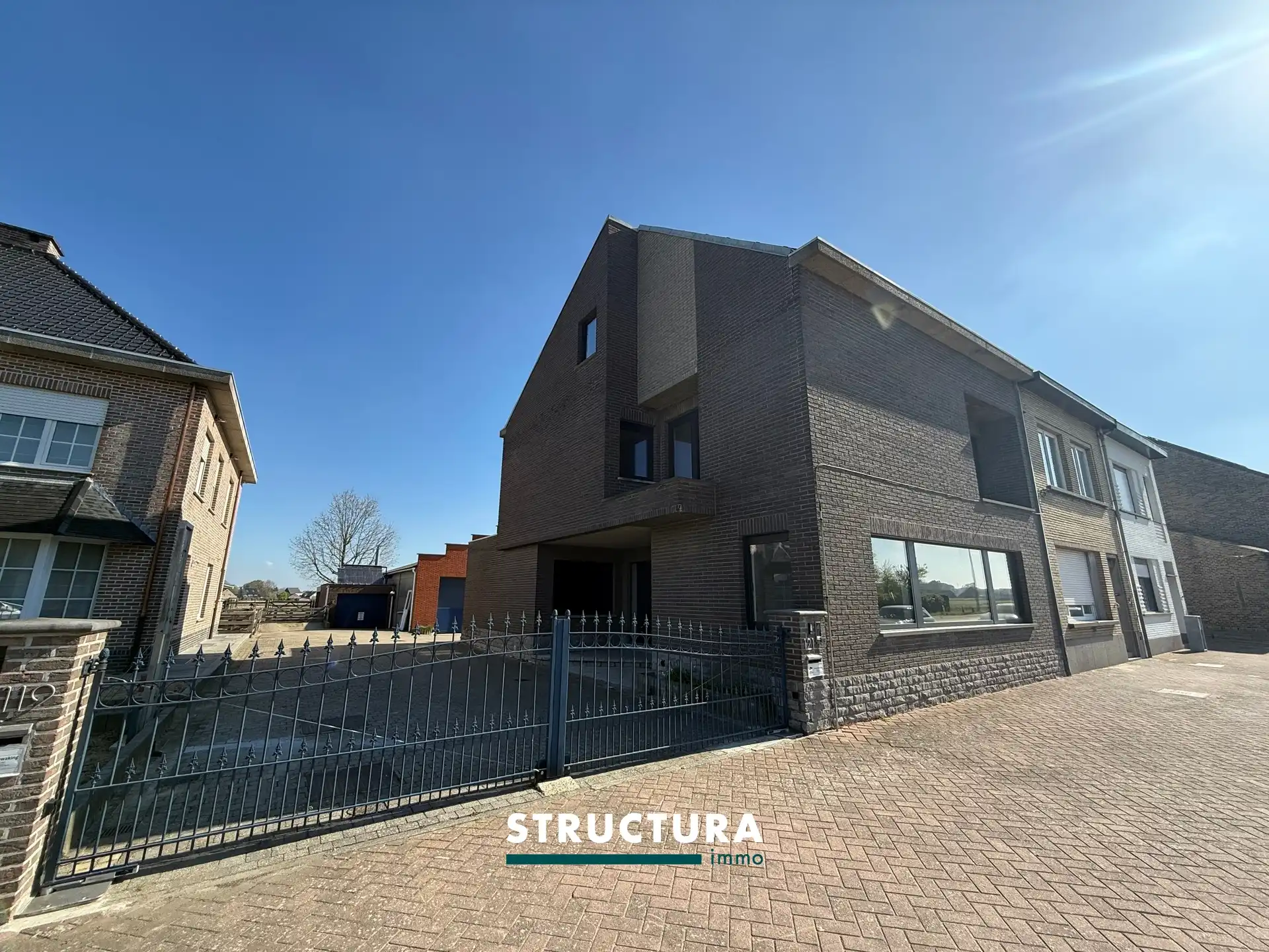 Woning met weide, piste en paardenstal voor 2 paarden foto 4