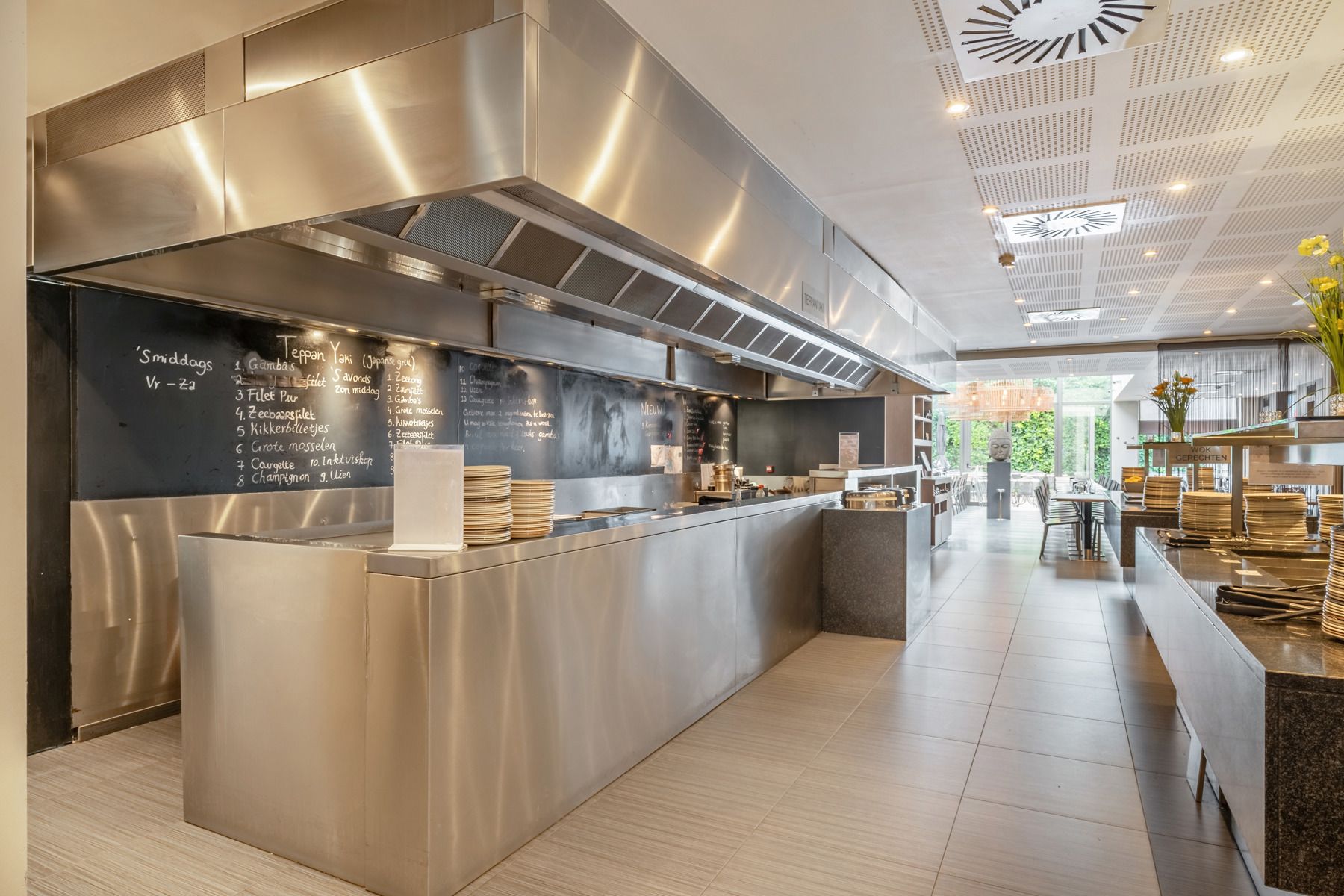 Prachtig commercieel pand met stadstuin in het hart van Aartselaar foto 24