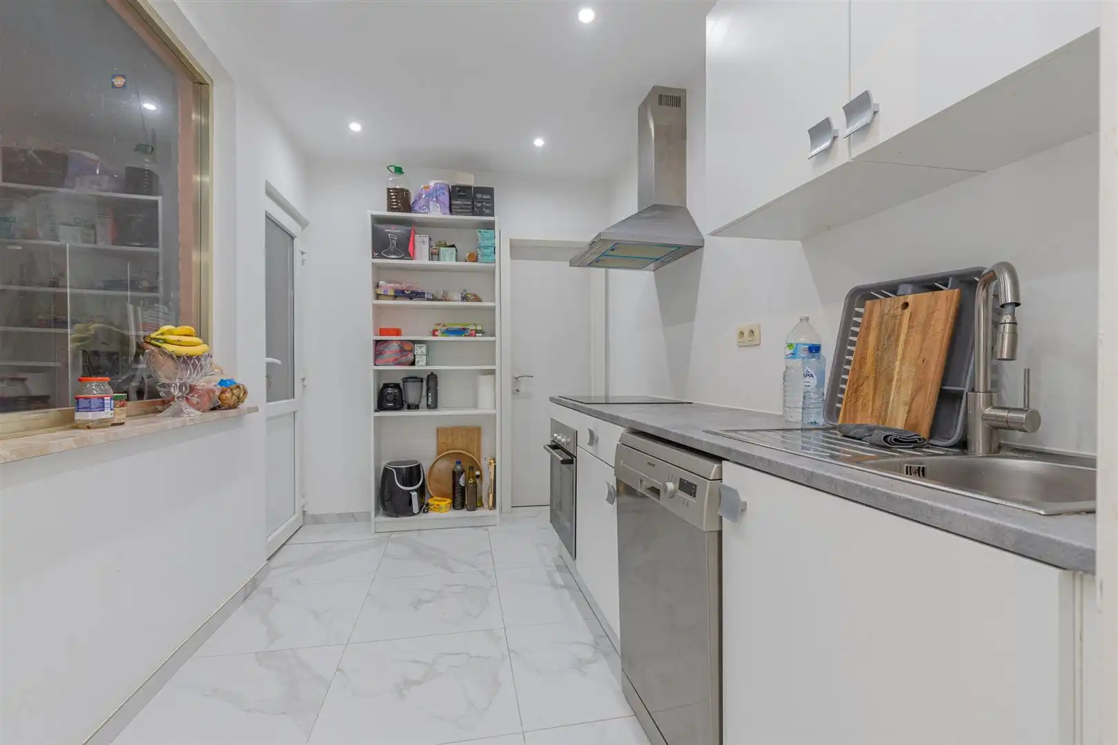 Charmante woning met renovatiepotentieel foto 7