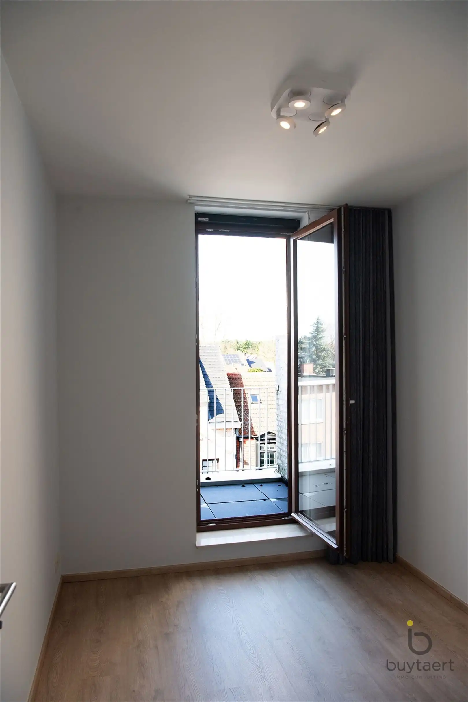 TOP ONDERHOUDEN DAKAPPARTEMENT IN HARTJE SCHILDE MET RUIM ZONNIG TERRAS! foto 28