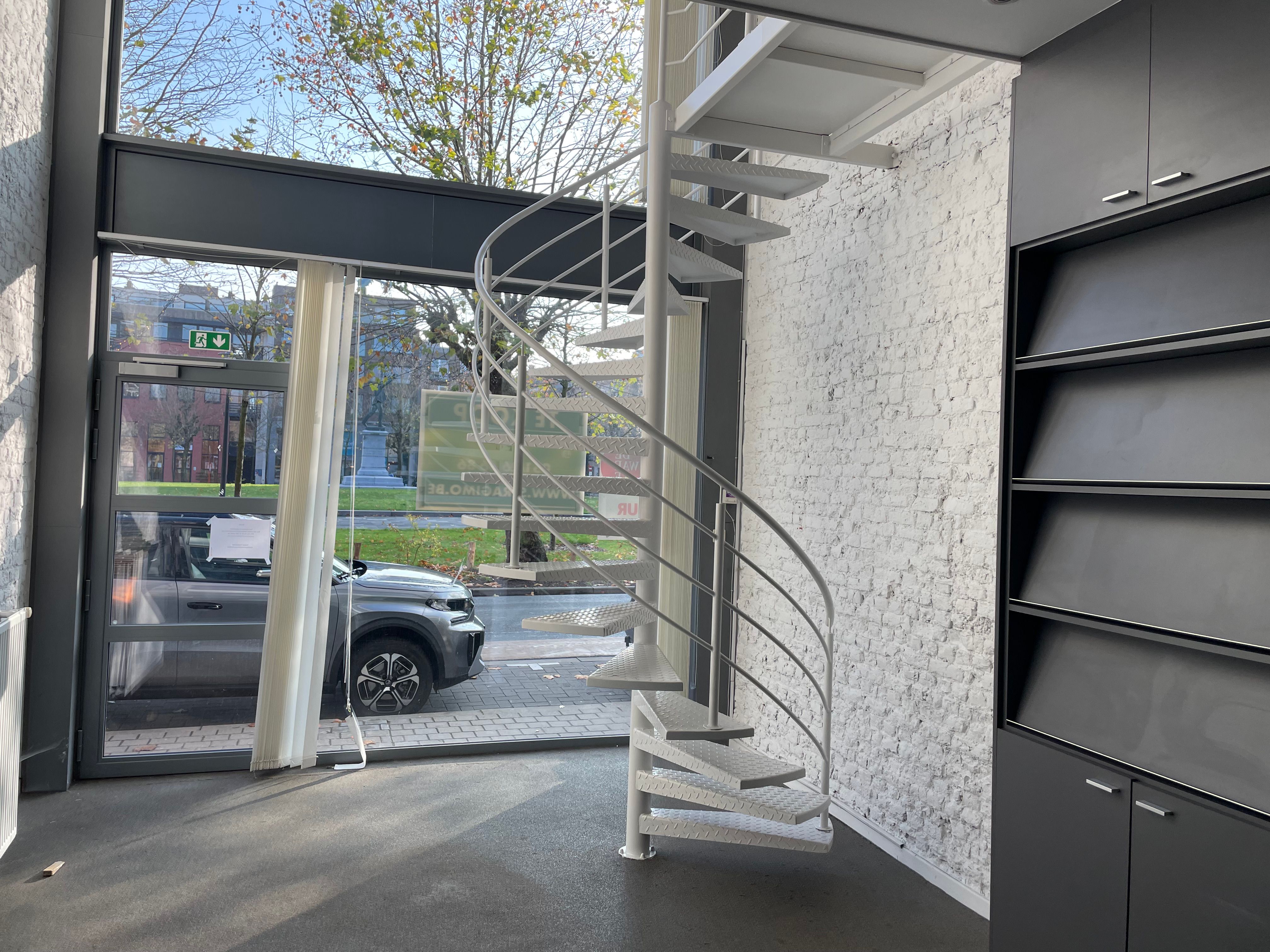 CENTRAAL GELEGEN HANDELSPÄND foto 7