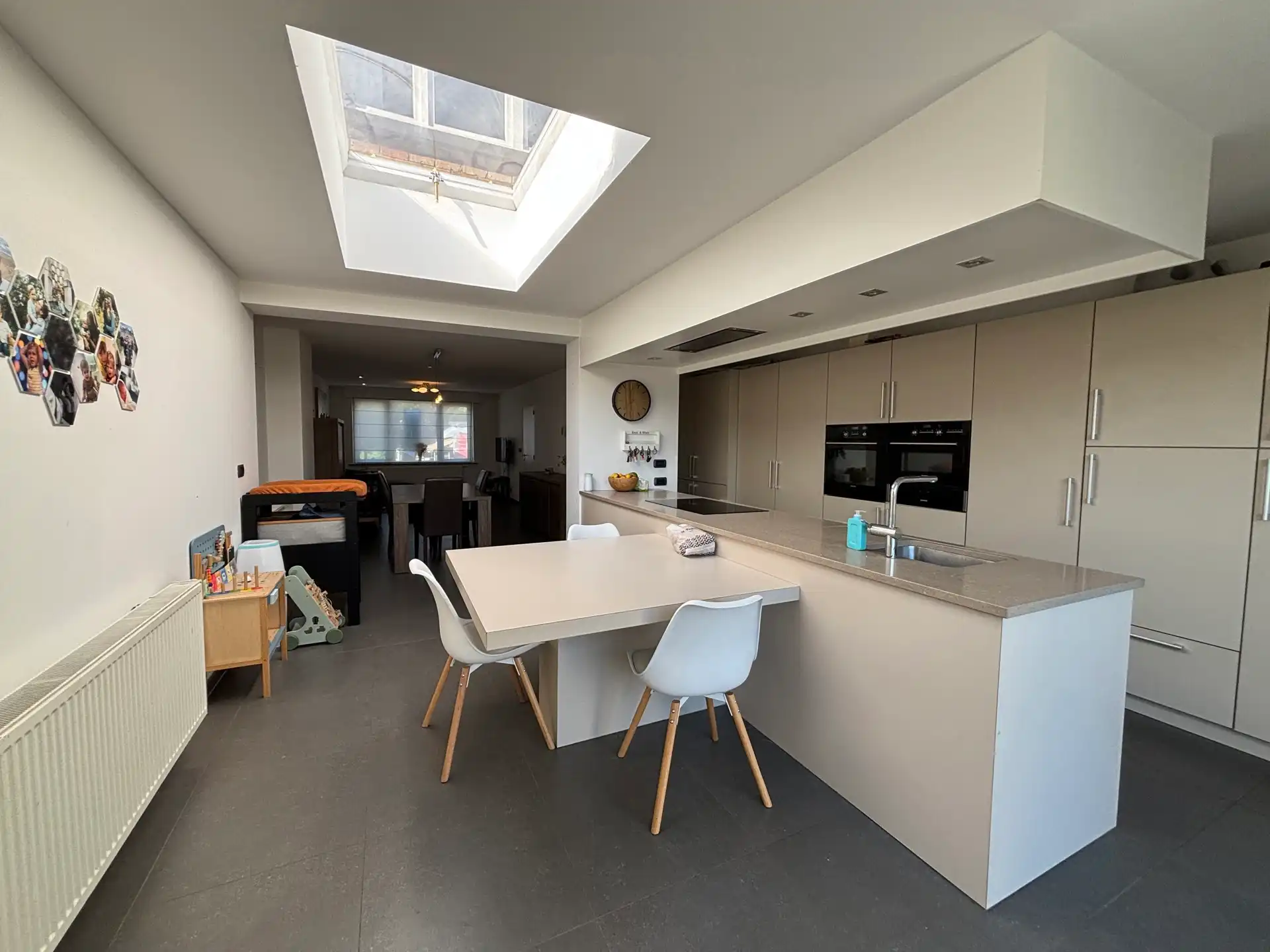 INSTAPKLARE WONING MET 4 SLAAPKAMERS EN TUIN TE SINT-KRUIS! foto 7