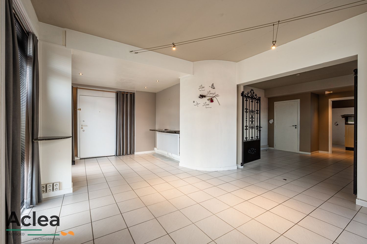 Centraal gelegen gelijkvloers hoekappartement foto 12