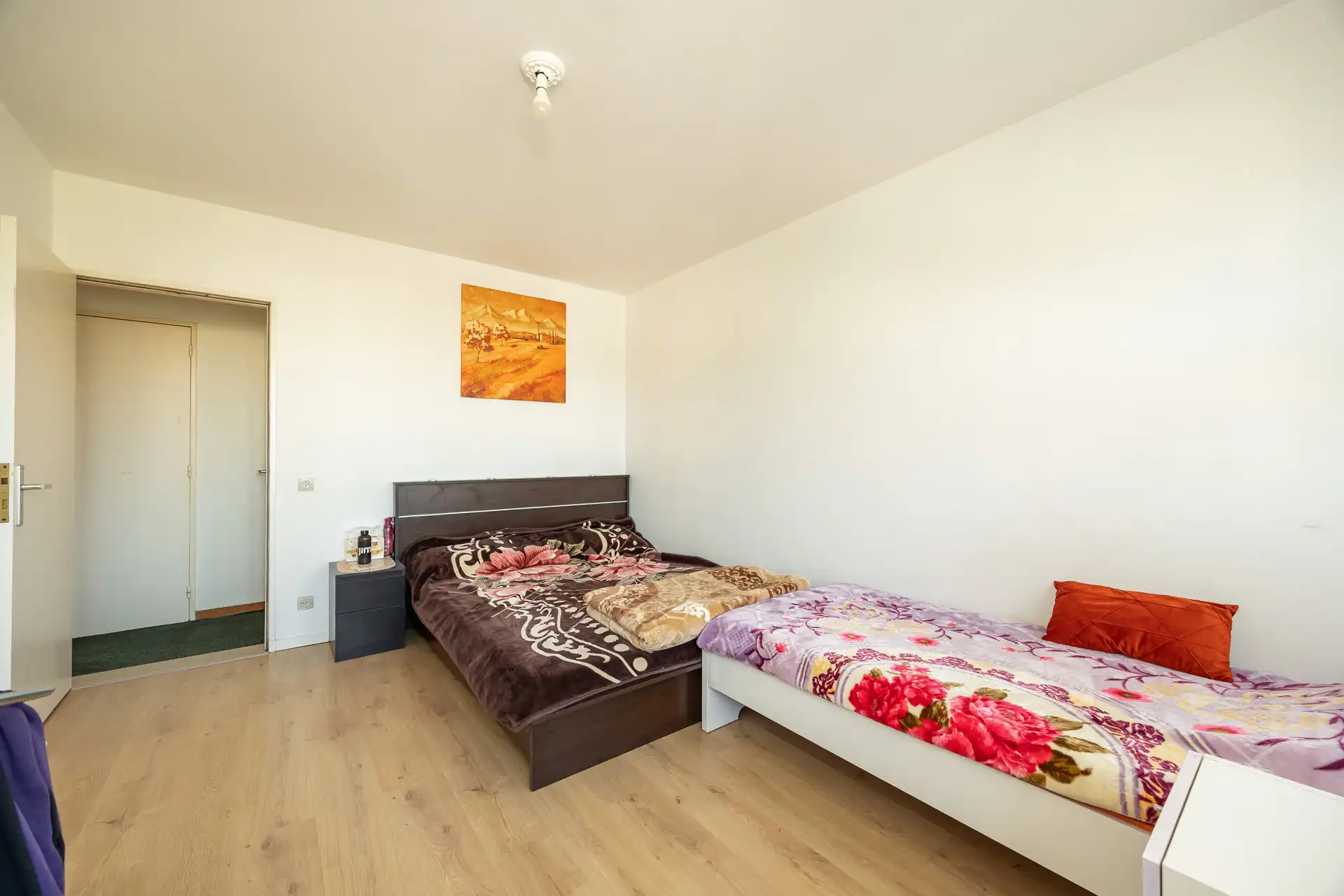 Instapklaar appartement met 3 slaapkamers, terras en kelder foto 7