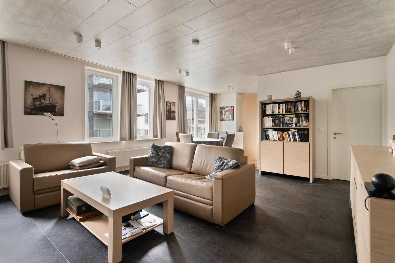 Prachtig appartement vlakbij zee te koop! foto 3