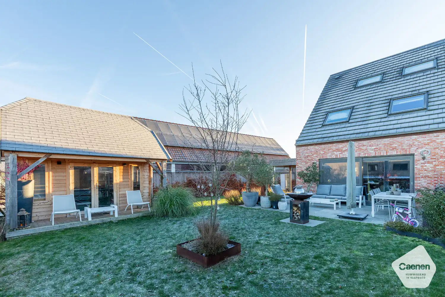 Recente instapklare woning ( BJ 2021) in een doodlopende straat met 4 slaapkamers, carport en tuin. foto 20